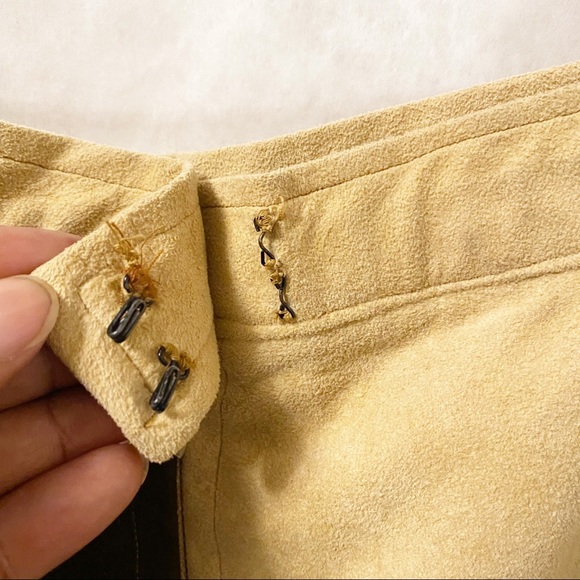 VINTAGE - FAUX SUEDE A-LINE MINI SKIRT - Picture 6 of 8